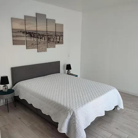 Apartment T3 Proche Plages Et Aeroport Lucciana (Corsica)